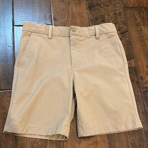 Boy’s vineyard vines performance  Shorts